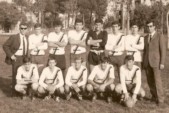 20-Squadra di calcio anni 1963-66.jpg