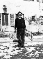 113-Luigi Budel nonno di Rino, le luganeghe l'e pronte!.jpg