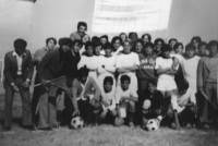 08-Porto Garibaldi fine anni '50 - da sx Gianni Gislon, Com.te Gregorio Barone peschereccio M. Grazia Zaccagnini e Antonio Romano.jpg