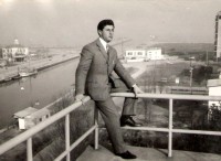 07a-Mitico comandante Nino Bonazza sulla motolancia -Monteverde-.jpg