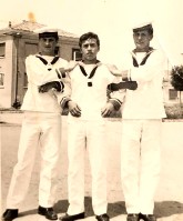 07c-I motoristi sul peschereccio M. Grazia Zaccagnini 1959..jpg
