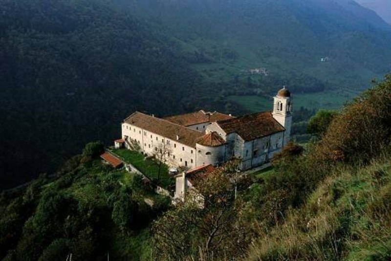 48) San Vittore e Corona.jpg