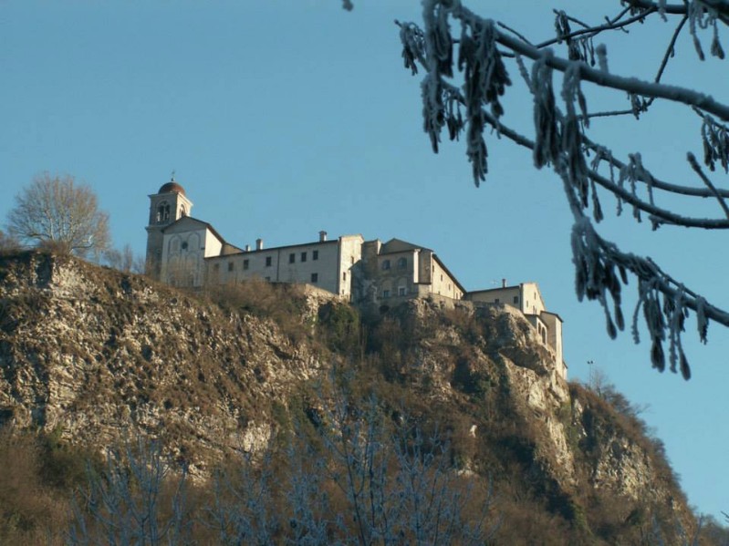 49) San Vittore e Corona.jpg