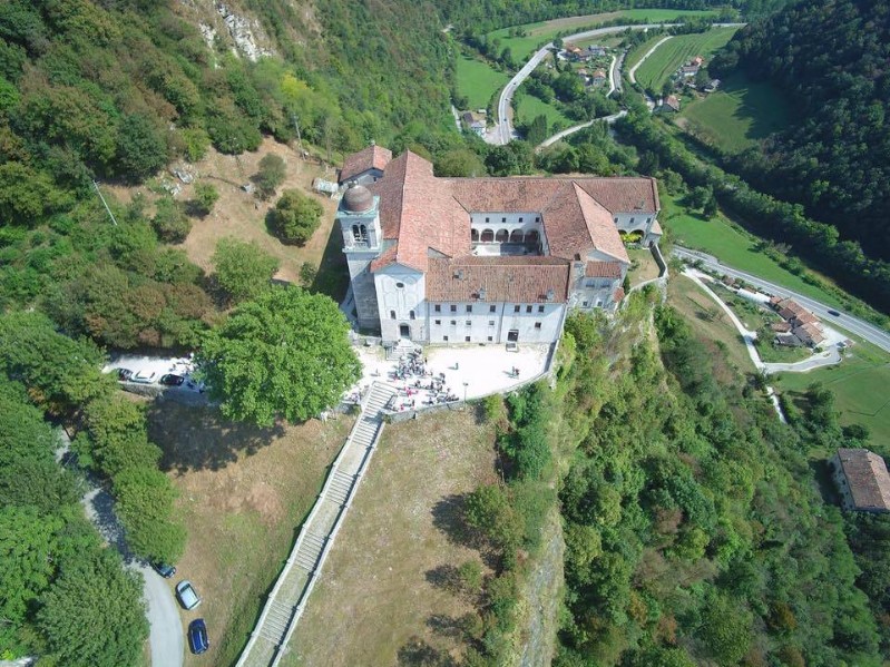 69) San Vittore e Corona.jpg