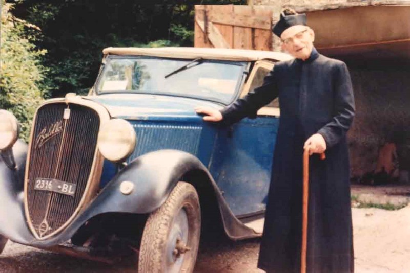33) Don Gaio e la sua Fiat 508  Balilla spider, fine 900..jpg