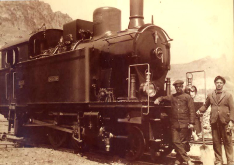 05g-Un modello di locomotiva simile a quella che portava il trenino a Comacchio e Magnavacca..jpg