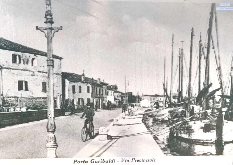 138b-Porto Garibaldi - Via Provinciale.jpg