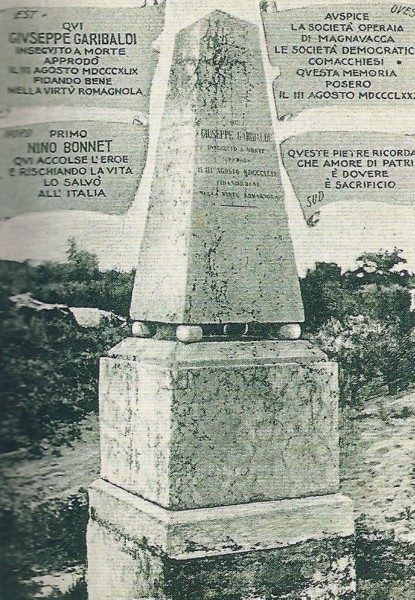 140a-Obelisco commemorativo dello sbarco di Garibaldi sulla spiaggia di Magnavacca..jpg