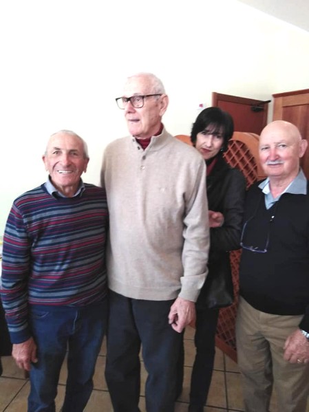 29) Da sn Pasquale Altamura, Carlo Tosini e la figlia, Gianni Gislon.jpg