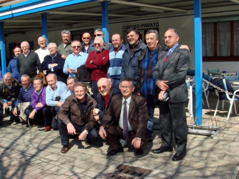 A-4a rimpatriata Porto Garibaldi 2010.jpg