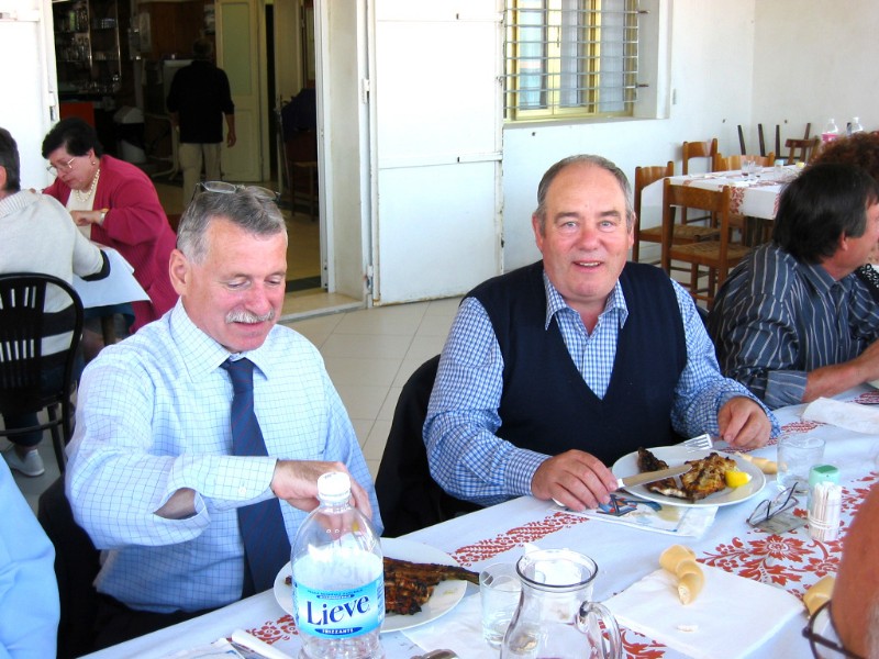 Enaoli 09 10 05 029 - Da sn  Cassol, De Nardo.jpg