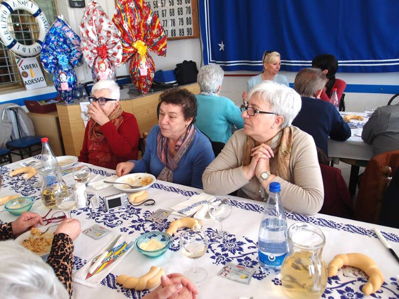 40-Signore al pranzo.jpg