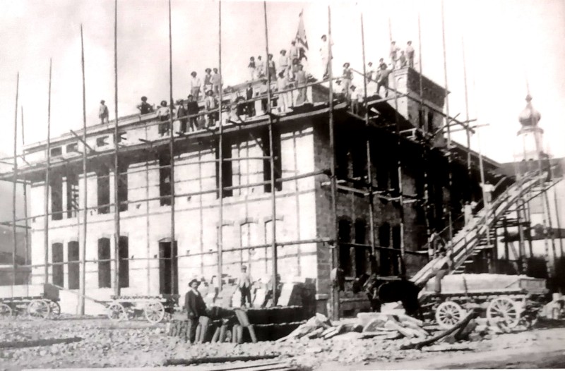 165) Santa Giustina - Costruzione del Municipo, anno 1901..jpg