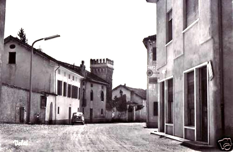 39c) vellai - Il borgo.JPG