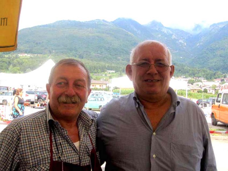 56) Cesiomaggiore 2015-festa della patata- Canal Walter e Zanella Walter  a Vellai negli anni '60-'63..JPG