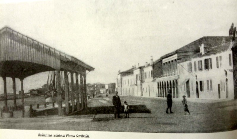 39b3-Bellissima veduta di Piazza Garibaldi.jpg